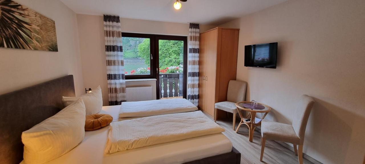 Pension / Ferienwohnungen Scheid Kestert Dış mekan fotoğraf